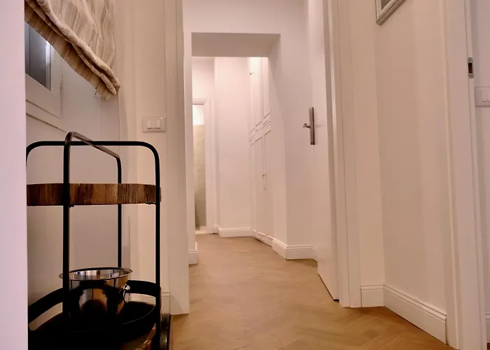 Bed & Breakfast Helmirage Trevi Rome